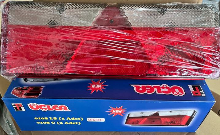 MEGA UCGEN STOP LAMBASI SOKETLI SAĞ - UCLER